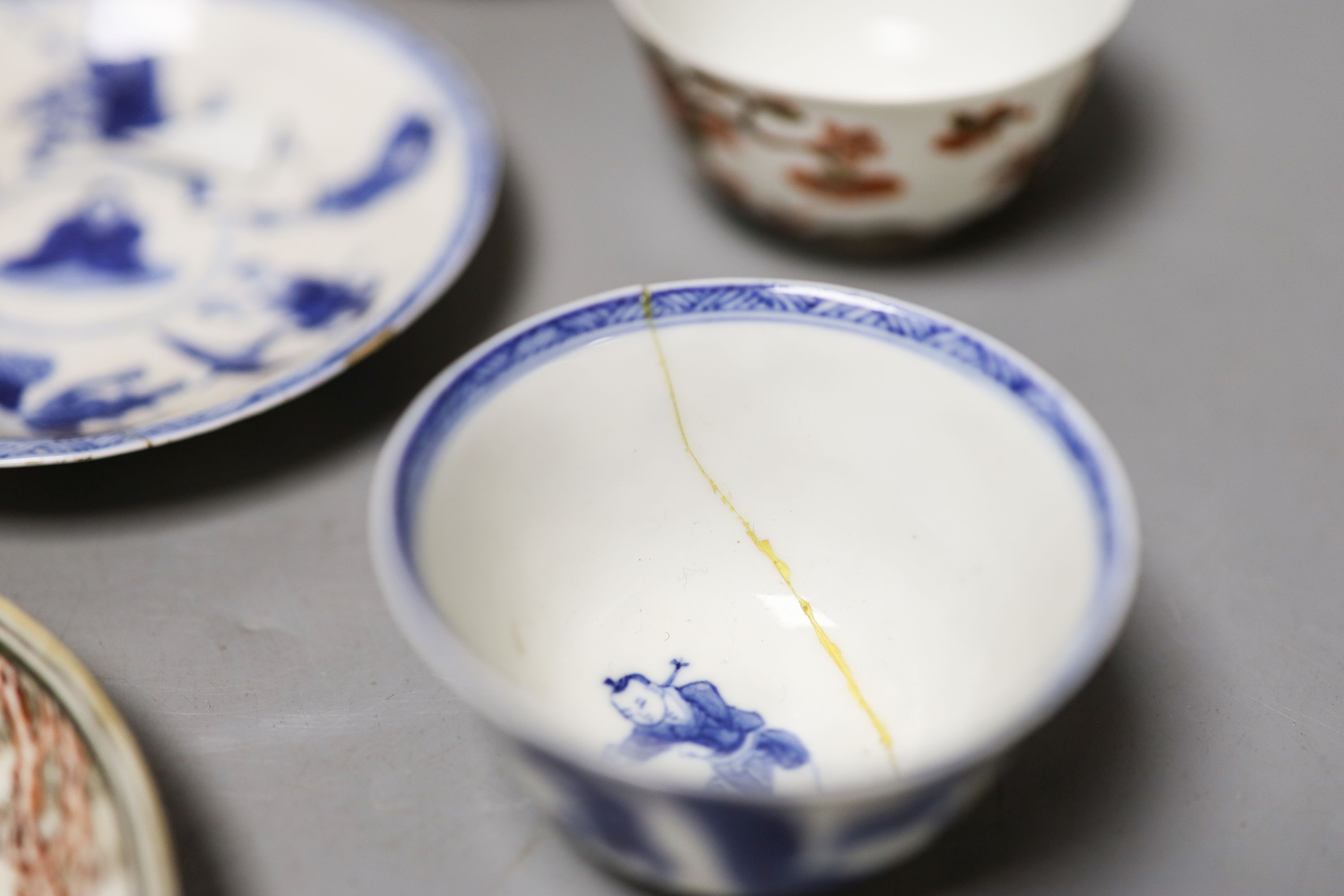 A group of 18 century Chinese tea wares, damage